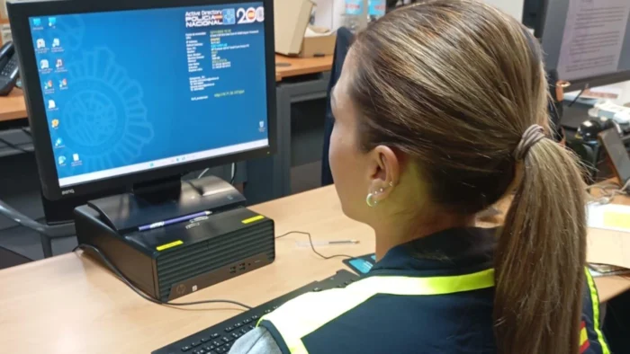 NUEVO TITULO: Alerta por estafa de phishing que suplanta a la Universidad de Santiago de Compostela