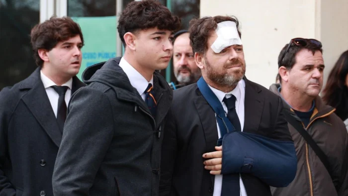 "Lucharemos por la verdad y para que no haya otro tren": Huelva rinde homenaje a las v&iacute;ctimas de Adamuz