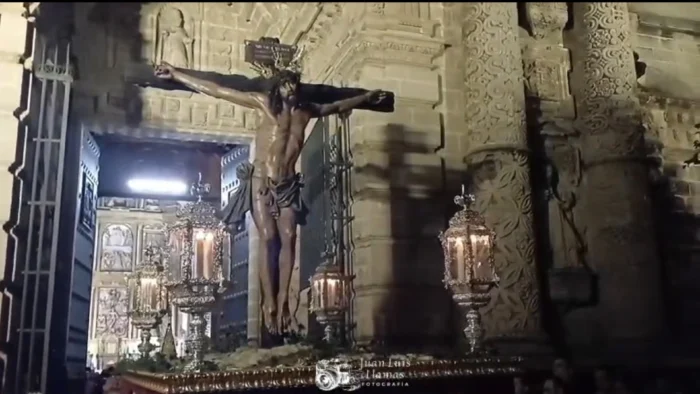 Regreso Triunfal del Cristo de la Sed a su Parroquia en Jerez tras Ampliación