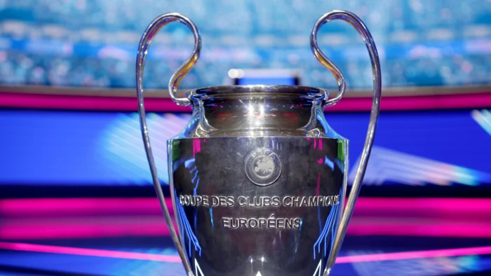 ¡Todo por decidir en la Champions Juvenil! Ocho equipos empatados y dieciocho partidos simultáneos