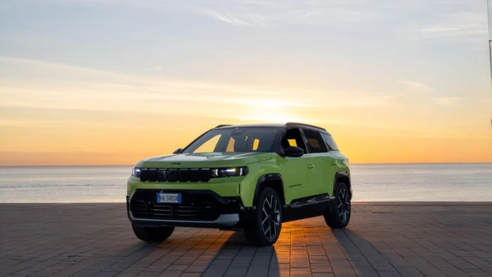 Nuevos Jeep Avenger y Compass: Explorando la Diversidad de Propulsión