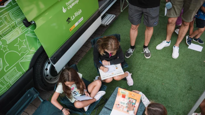 BIBLIOTECA NÓMADA LLEVA LA CULTURA A LOS PUEBLOS DE LA RIOJA