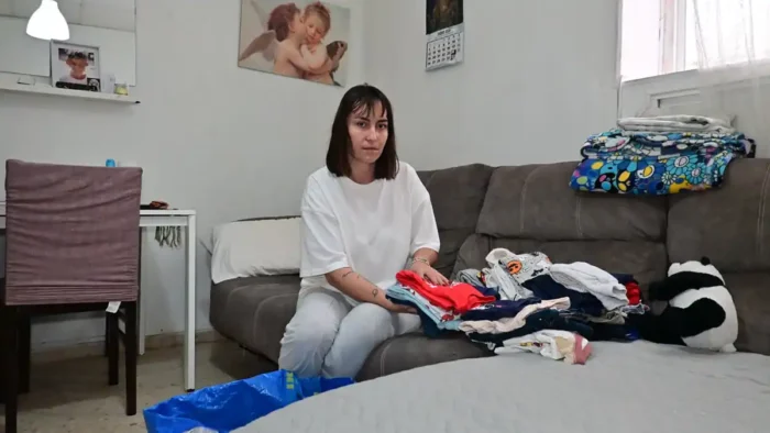 Desahucio inminente en Cádiz: Una madre y sus hijos al borde de la calle