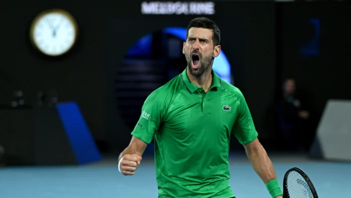 Djokovic rompe las apuestas con una victoria legendaria ante Sinner