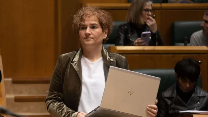 La crisis de las vacunas caducadas, las horas más difíciles para Alberto Martínez, el consejero estrella de Pradales