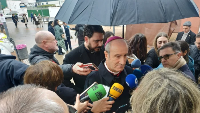 Dolor y Consuelo en Córdoba: El Obispo Reflexiona sobre la Tragedia