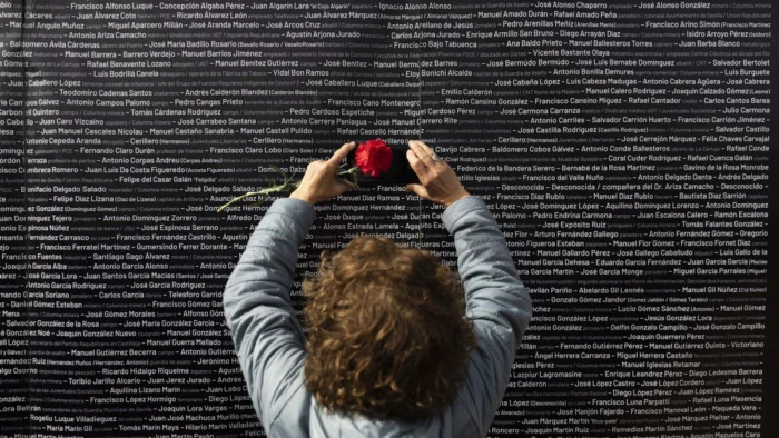 Memorialistas de Andaluc&iacute;a critican las jornadas sobre la Guerra Civil que suman nuevas renuncias tras Ucl&eacute;s
