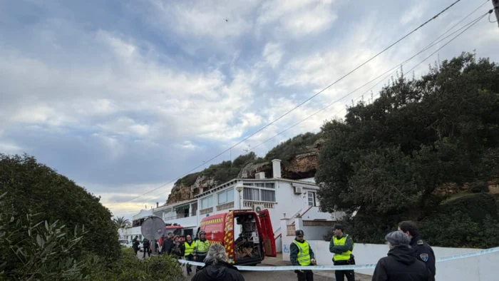TRAGEDIA EN MENORCA: DERRUMBE COBRA LA VIDA DE UN HOMBRE