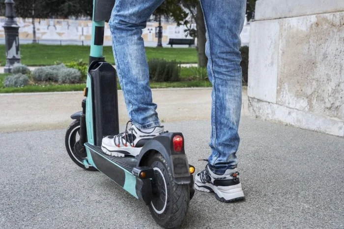 Los patinetes eléctricos que deben contar con un seguro obligatorio desde el 26 de enero y excepciones previstas por la DGT