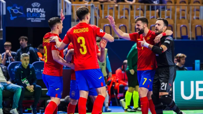 ESPAÑA ARROLLA A BÉLGICA Y AVANZA A CUARTOS DE FINAL DE LA EUROCOPA DE FÚTBOL SALA