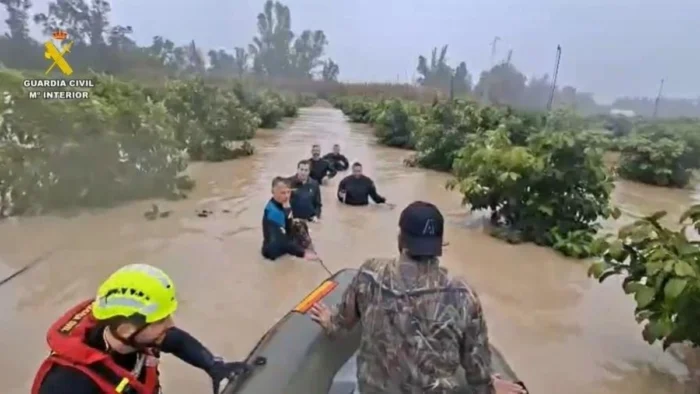 El temporal eleva a 650 las personas desalojadas en Jerez y deja seis heridos tras desbordarse el río Guadalete