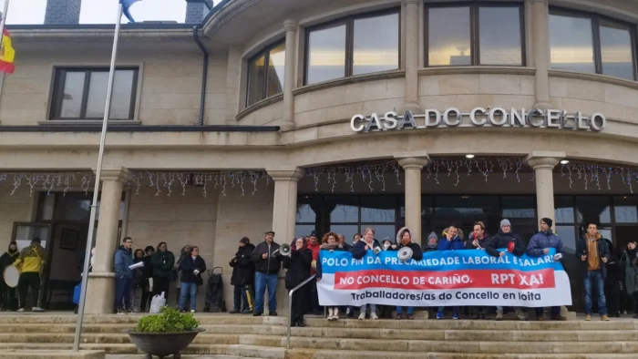 TENSIÓN LABORAL EN CARIÑO POR LA RELACIÓN DE PUESTOS DE TRABAJO