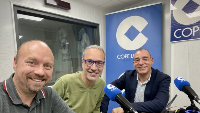 La guerra tecnològica s'intensifica: de la bretxa de gènere a la nova era de la IA als mòbils