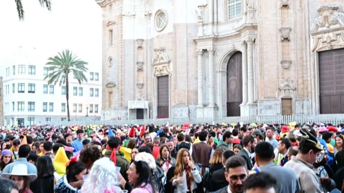 Carnaval de Cádiz 2026: Despliegue masivo de seguridad con más de 700 efectivos