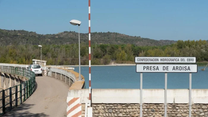 El Trasvase del Ebro: Un Debate Electoral que Reactiva la Oposición y Genera Tensión