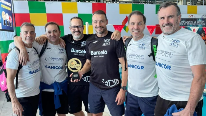 El nadador motrileño Antonio Jiménez Lamíquiz suma tres medallas en el nacional máster