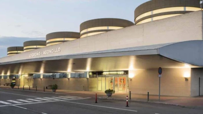 Récord de pasajeros y nuevas rutas impulsan el aeropuerto de Logroño-Agoncillo