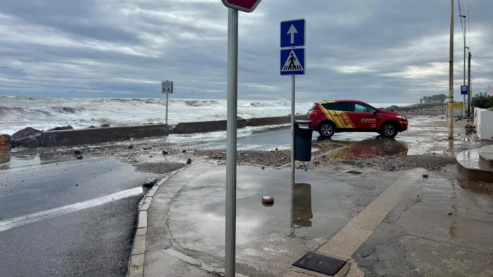 Almassora Solicita Ayuda Urgente tras los Graves Daños Causados por el Temporal Marítimo