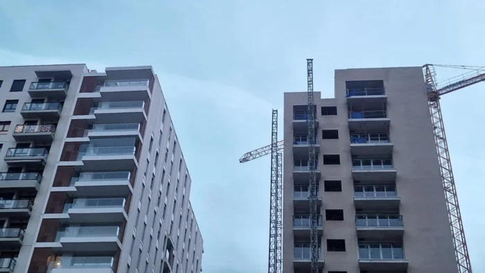 MÁS ALLÁ DEL LADRILLO: LA POLÍTICA DE VIVIENDA COMO POLÍTICA DE SALUD