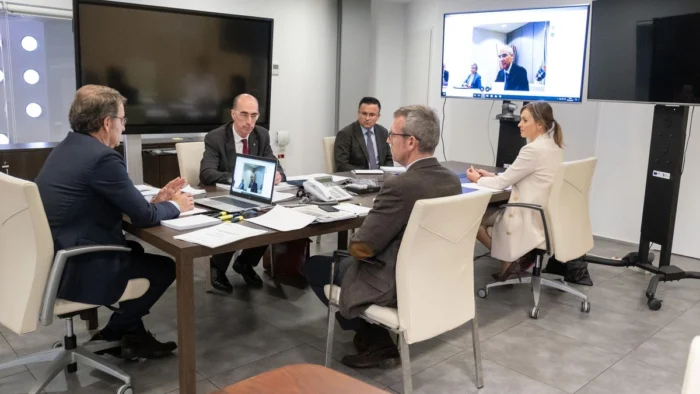 Feij&oacute;o enfanga la comisi&oacute;n de la dana ante las preguntas sobre sus mensajes con Maz&oacute;n: "&iquest;Puede esclarecer los cr&iacute;menes de ETA?"