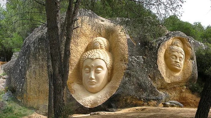 RUTA DE LAS CARAS: UN MUSEO AL AIRE LIBRE ESCONDIDO EN CUENCA