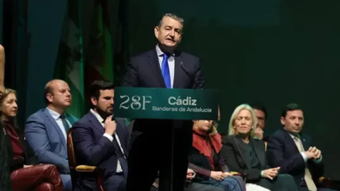 ENTREGA DE LAS BANDERAS DE ANDALUCÍA 2026 EN CÁDIZ: UN RECONOCIMIENTO AL TALENTO Y EL COMPROMISO