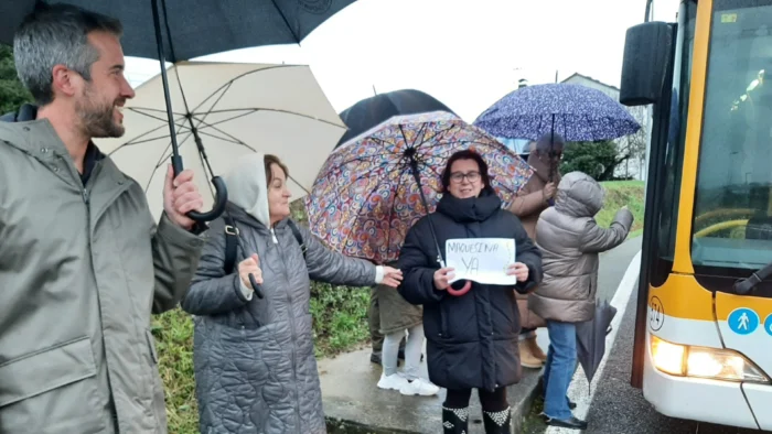 Un año sin marquesina en Castelo (Lugo): los vecinos exigen a la Xunta una solución urgente