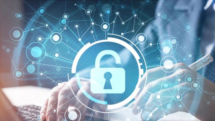 Un experto en ciberseguridad revela las claves para protegerse tras el falso hackeo a Hacienda