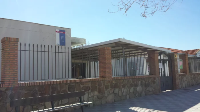 La tensión se enquista en el colegio de Olías del Rey: siguen los episodios conflictivos y el 80% de los alumnos de Primaria no va a clase