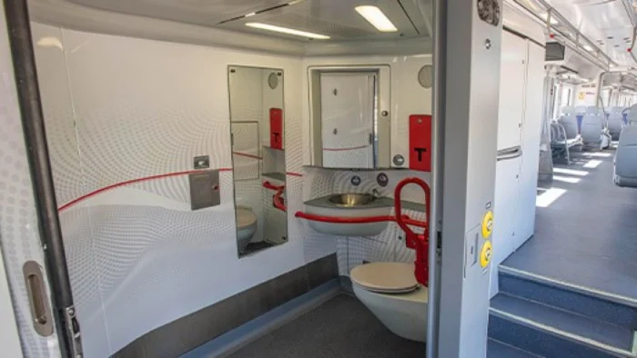 El secreto del agua del grifo en los trenes: por qué nunca deberías beberla