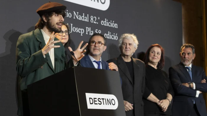 Crónica del “diálogo que perdimos”: Uclés, Pérez-Reverte y unas jornadas sobre la Guerra Civil "que todos discutimos”