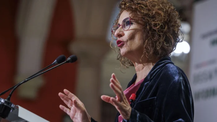 Zapatero regresa a la agenda de campa&ntilde;a del PSOE con una dirigencia alarmada por las encuestas