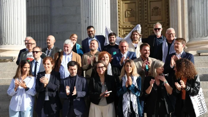 La izquierda confederal se rearma para las generales con interrogantes sobre Yolanda Díaz