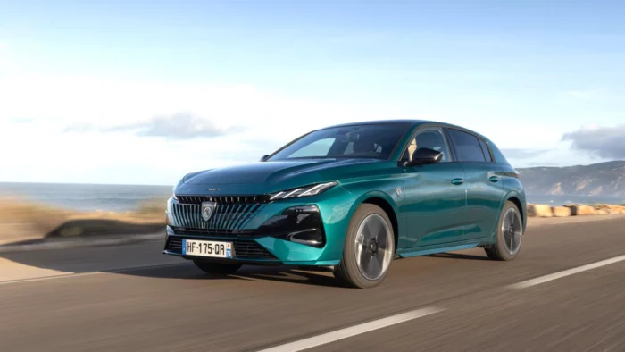 Novedades del Peugeot 308: Un Restyling que Apuesta por la Autonomía Eléctrica