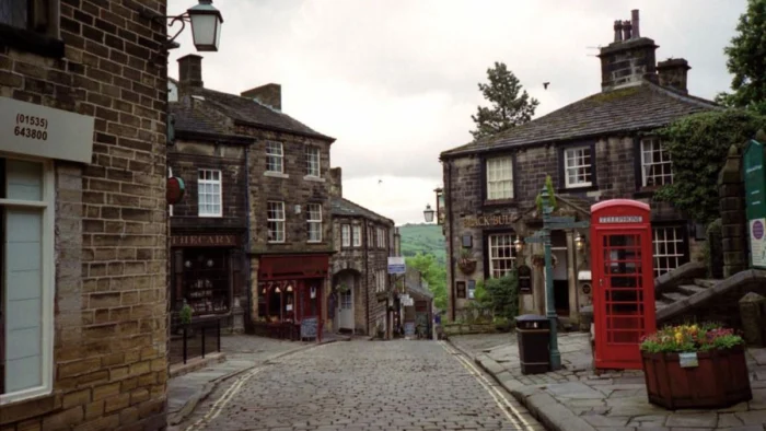 Tras los pasos de Emily Brontë: Haworth y el paisaje que inspiró 'Cumbres Borrascosas'