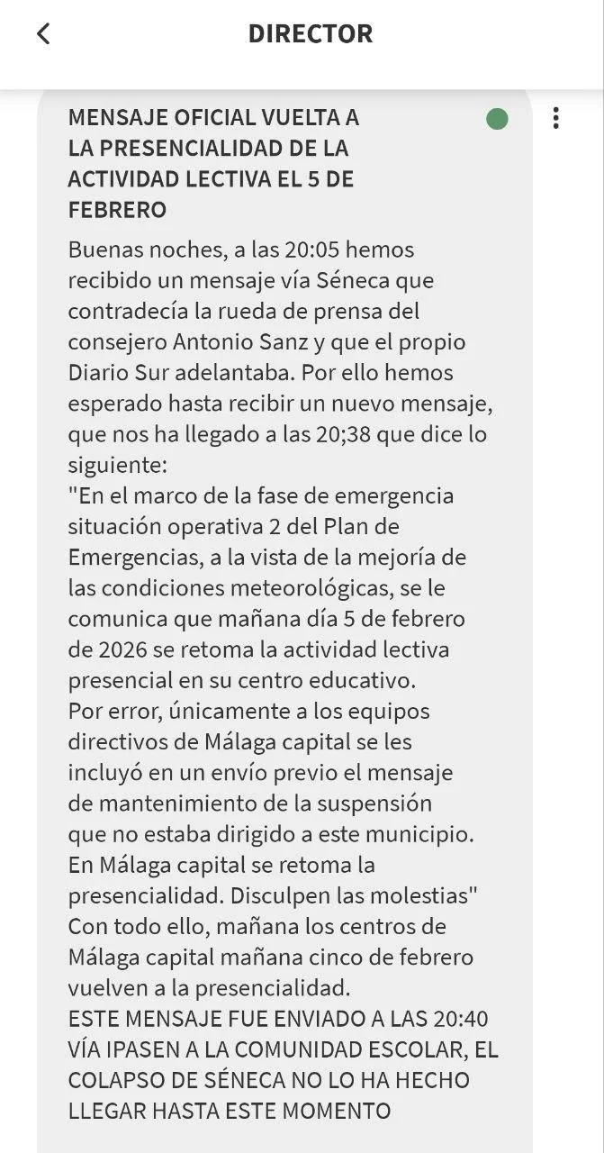 El Gobierno andaluz desata el caos en las escuelas al modificar varias veces la lista de colegios sin clase ya de madrugada