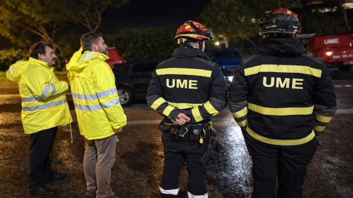 Vejer y Jerez Retoman la Normalidad Tras el Temporal: Vecinos Regresan a Sus Hogares