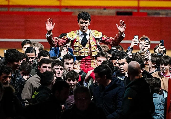 Samuel Castrejón pone cara una temporada que acaba de empezar