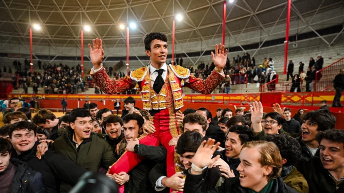 COMIENZA LA TEMPORADA TAURINA CON EL TRIUNFO DE SAMUEL CASTREJÓN EN VALDEMORILLO