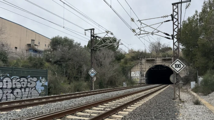 Reabre parcialmente el túnel de Rubí y se reactiva el transporte de mercancías a Francia tras diez días de bloqueo