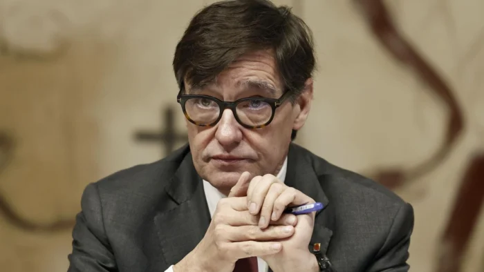 Salvador Illa retoma su agenda presidencial tras un mes de baja por infección ósea