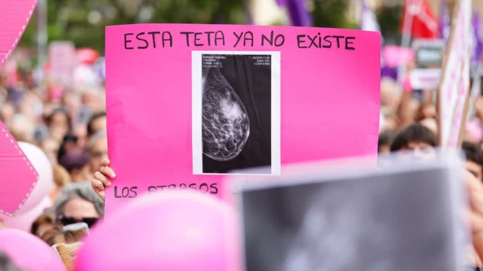 La Fiscalía archiva las querellas contra el Gobierno andaluz por la crisis de los cribados pero pide investigar caso a caso