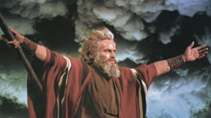 LA ÉPICA CREACIÓN DE LA ESCENA DEL MAR ROJO EN ‘LOS DIEZ MANDAMIENTOS’