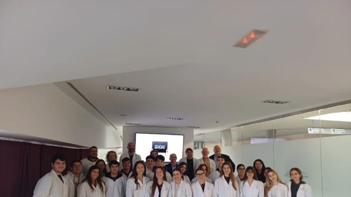 Estudiantes de Ingeniería Biomédica de la UPCT Visitan el Hospital Santa Lucía