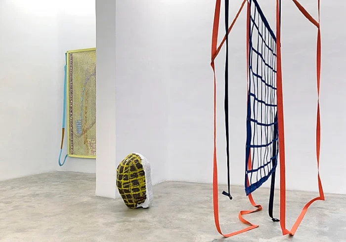 NUEVO TITULO: Salvador Cidrás explora los límites entre gesto y estructura en la Galería Silvestre