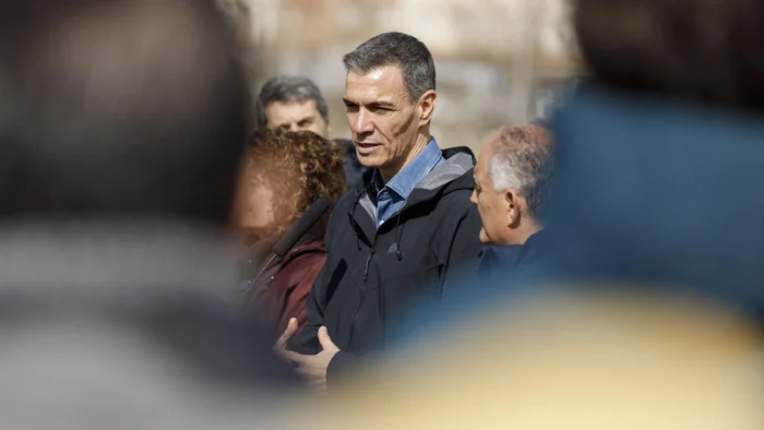 Sánchez rinde cuentas en el Congreso por la tragedia de Adamuz tras otra derrota electoral