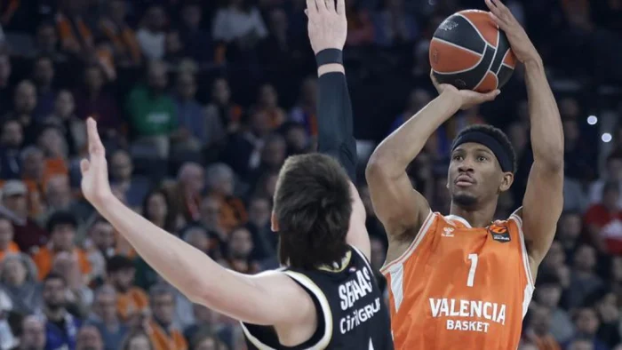 VICTORIA AGRIDULCE PARA EL VALENCIA BASKET ANTE EL ASVEL