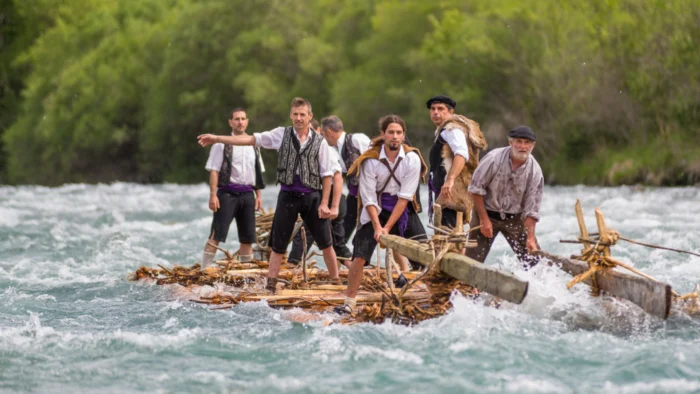 Descenso de Nabatas en Biscarrués: Preparativos en Marcha para la Tradición Fluvial