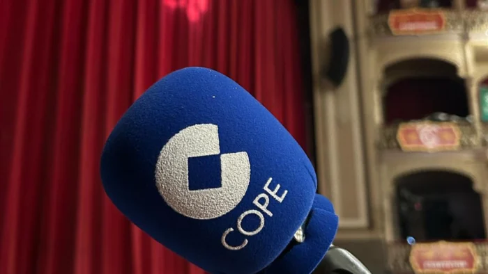 GRAN FINAL DEL COAC 2026: QUINCE AGRUPACIONES BUSCAN LA GLORIA EN CÁDIZ