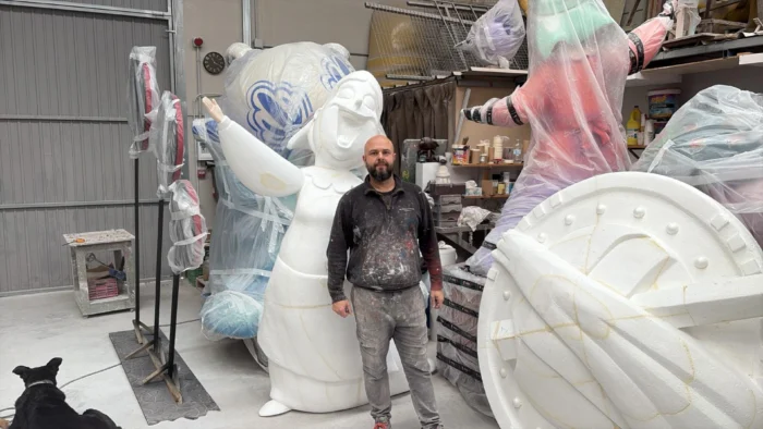 Dénia inicia la cuenta atrás para las Fallas con la Exposició del Ninot